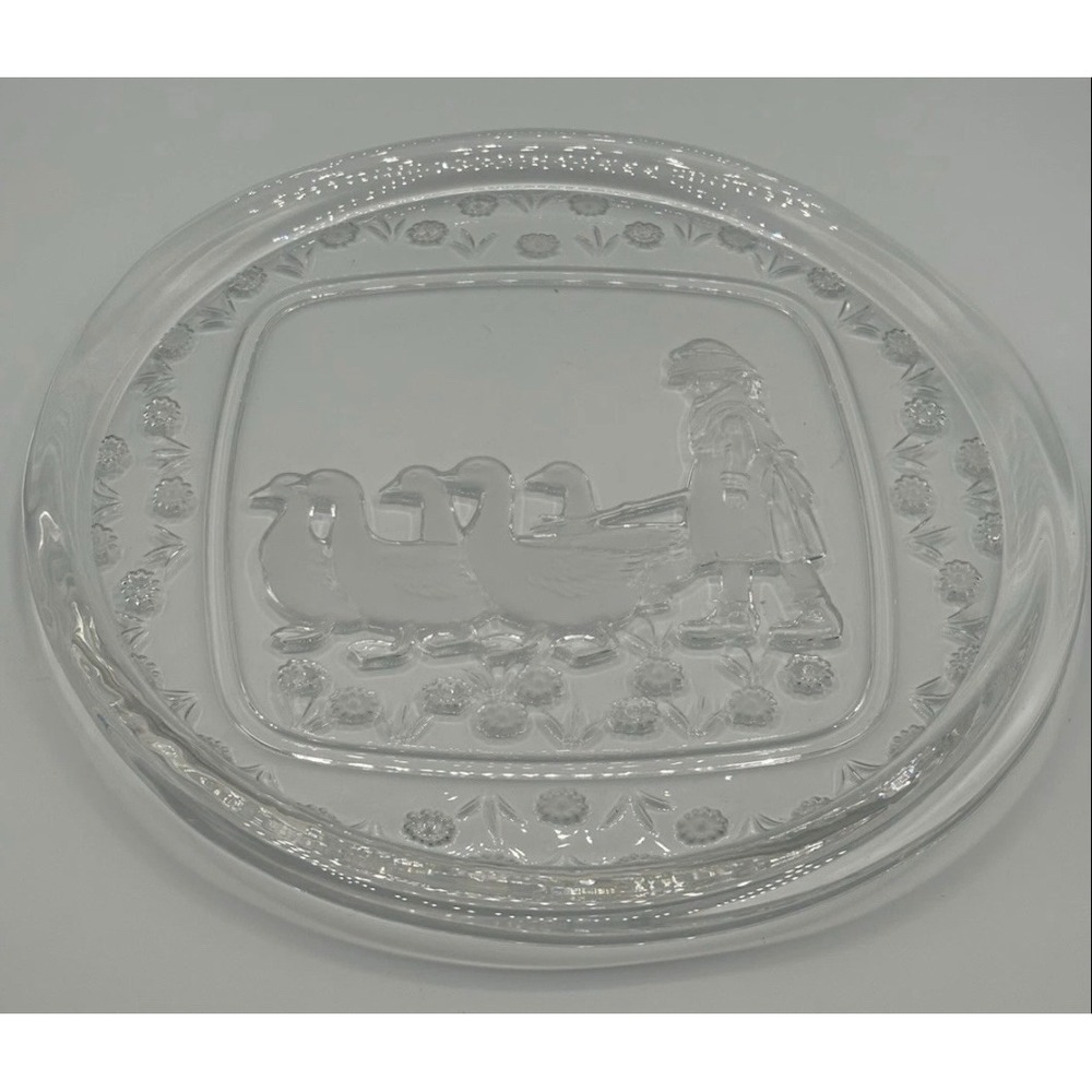 Dessert Dome Covered Cake Plate NEW Geese Ducks‎ Design Glass Server